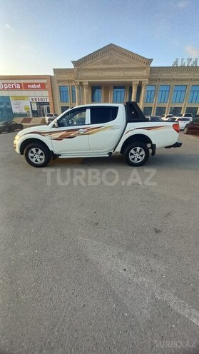 Mitsubishi L200 2012, 224,000 km - 2.5 л - Bakı