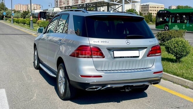 Mercedes GLE 300 4MATIC 2015, 205,000 km - 2.2 l - Bakı