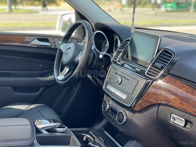 Mercedes GLE 300 4MATIC 2015, 205,000 km - 2.2 l - Bakı
