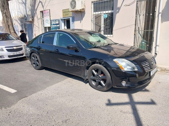 Nissan Maxima-3
