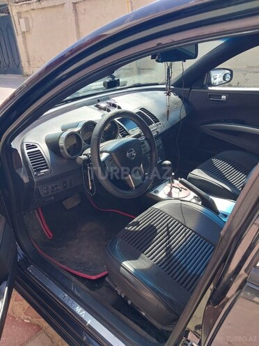 Nissan Maxima-4