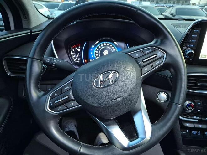 Hyundai Santa Fe-16