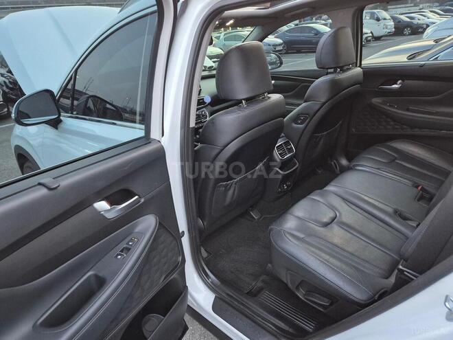 Hyundai Santa Fe-12
