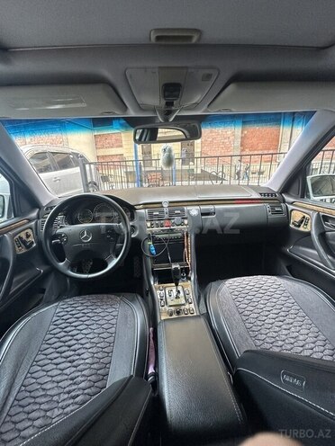 Mercedes E 320 2001, 280,000 km - 3.2 л - Bakı