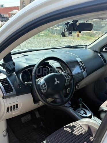 Mitsubishi Outlander 2008, 208,000 km - 3.0 l - Bakı