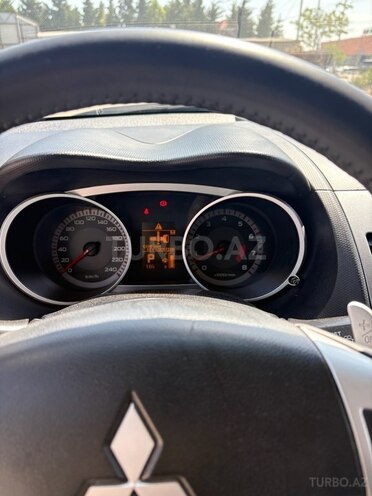 Mitsubishi Outlander 2008, 208,000 km - 3.0 l - Bakı