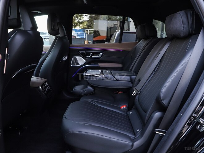 Mercedes EQS 450 4MATIC SUV-11