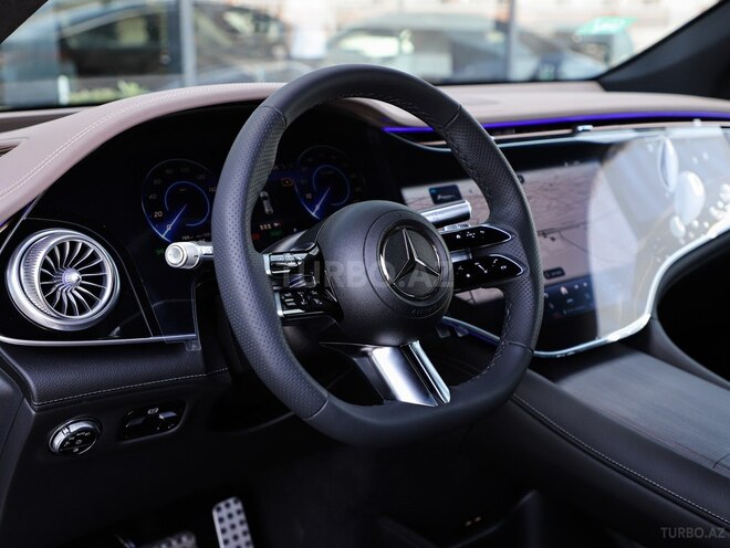 Mercedes EQS 450 4MATIC SUV-13