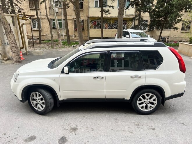 Nissan X-Trail 2013, 230,000 km - 2.5 l - Bakı