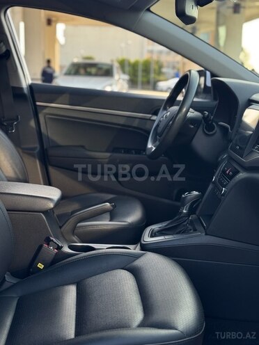 Hyundai Elantra 2018, 155,000 km - 1.6 l - Bakı