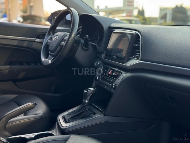Hyundai Elantra 2018, 155,000 km - 1.6 l - Bakı
