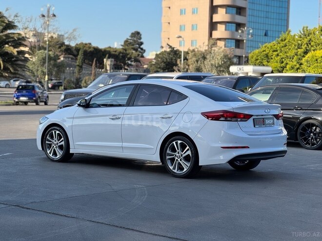 Hyundai Elantra 2018, 155,000 km - 1.6 l - Bakı