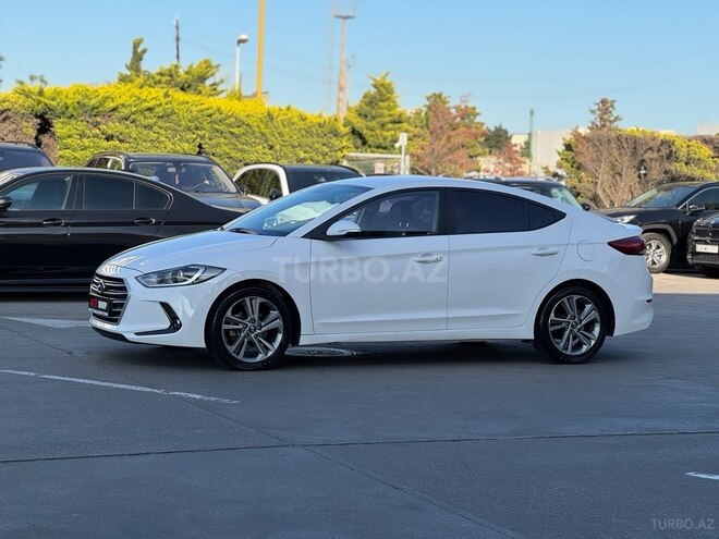 Hyundai Elantra 2018, 155,000 km - 1.6 l - Bakı