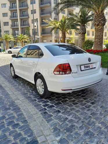 Volkswagen Polo-6