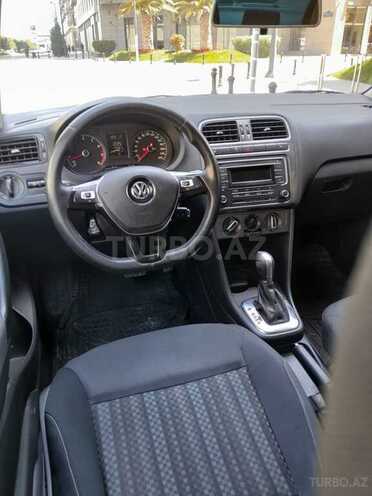 Volkswagen Polo-9