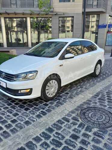 Volkswagen Polo-4