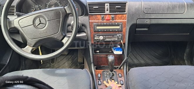Mercedes C 230 1997, 230,000 km - 2.3 l - Xudat