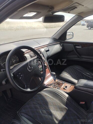 Mercedes E 240 2000, 327,965 km - 2.4 l - Bakı