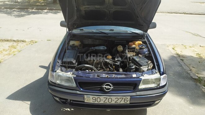 Opel Astra 1998, 280,000 km - 1.6 l - Sumqayıt