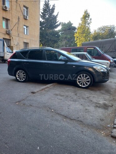 Kia  2008, 294,624 km - 1.6 l - Bakı
