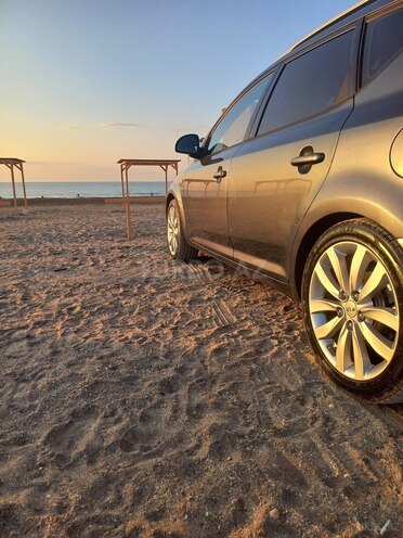 Kia  2008, 294,624 km - 1.6 l - Bakı