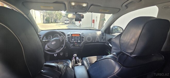 Kia  2008, 294,624 km - 1.6 l - Bakı