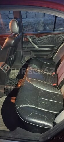 Mercedes E 220 d 2000, 325,600 km - 2.2 l - Bakı