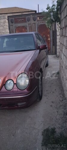 Mercedes E 220 d 2000, 325,600 km - 2.2 l - Bakı