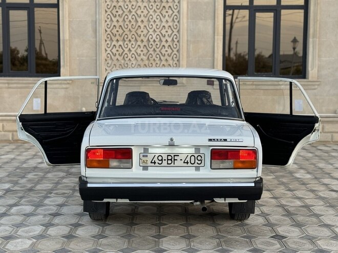 LADA (VAZ) 2107 2009, 40,000 km - 1.6 l - Saatlı