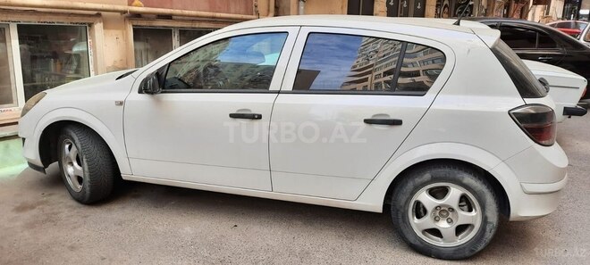 Opel Astra 2009, 211,194 km - 1.4 l - Bakı