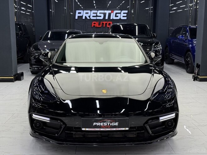 Porsche Panamera 4-2