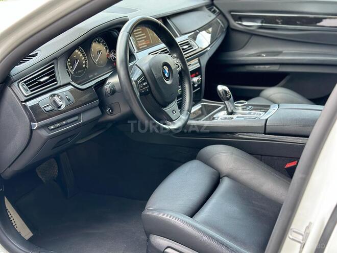 BMW 740 2014, 124,000 km - 3.0 l - Bakı