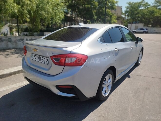Chevrolet Cruze-5