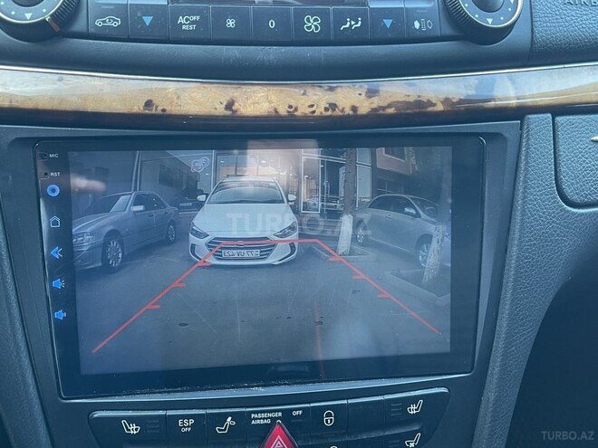 Mercedes E 240-15