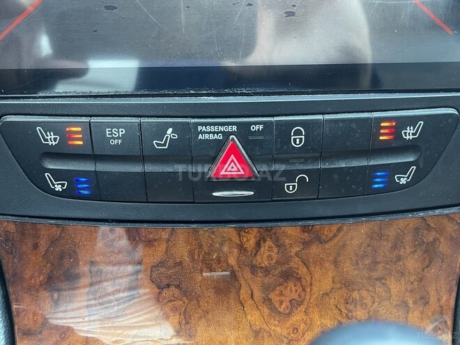 Mercedes E 240-14