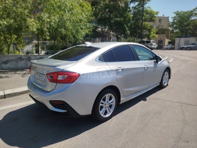 Chevrolet Cruze-6