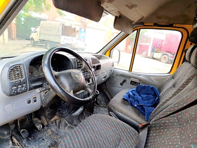 Ford Transit 1999, 324,000 km - 2.5 l - Saatlı