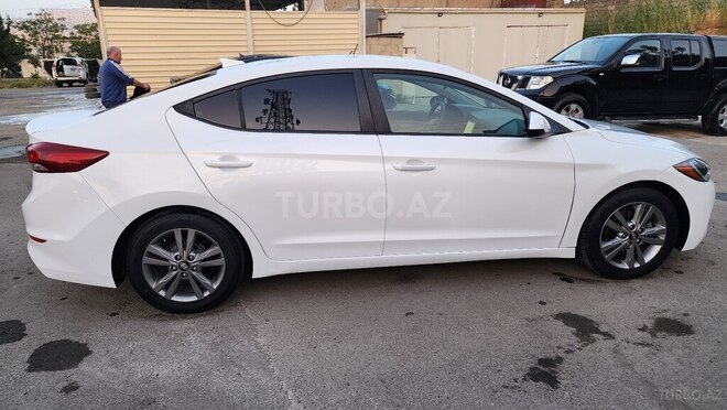 Hyundai Elantra 2017, 61,000 km - 2.0 l - Bakı
