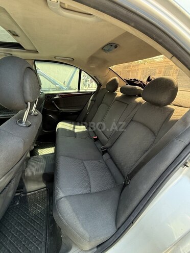 Mercedes C 220 d 2000, 200,000 km - 2.2 l - Bakı
