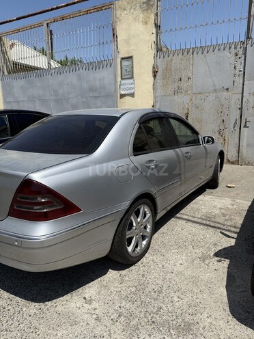Mercedes C 220 d 2000, 200,000 km - 2.2 l - Bakı