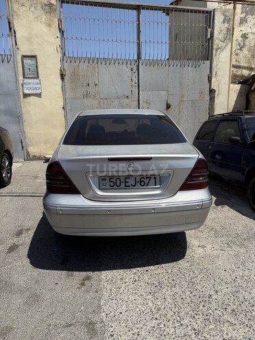 Mercedes C 220 d 2000, 200,000 km - 2.2 l - Bakı