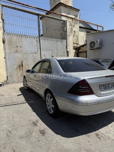 Mercedes C 220 d 2000, 200,000 km - 2.2 l - Bakı