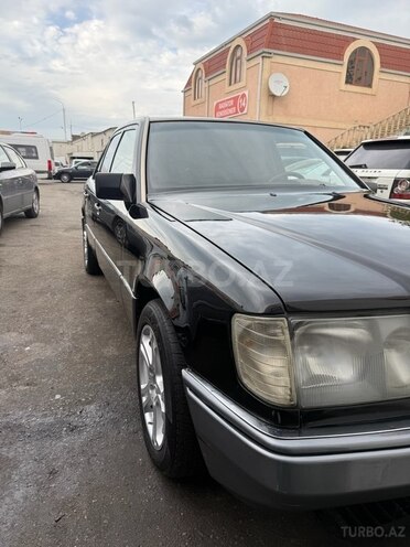 Mercedes E 250 1991, 450,000 km - 2.5 l - Bakı
