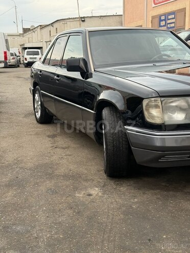 Mercedes E 250 1991, 450,000 km - 2.5 l - Bakı