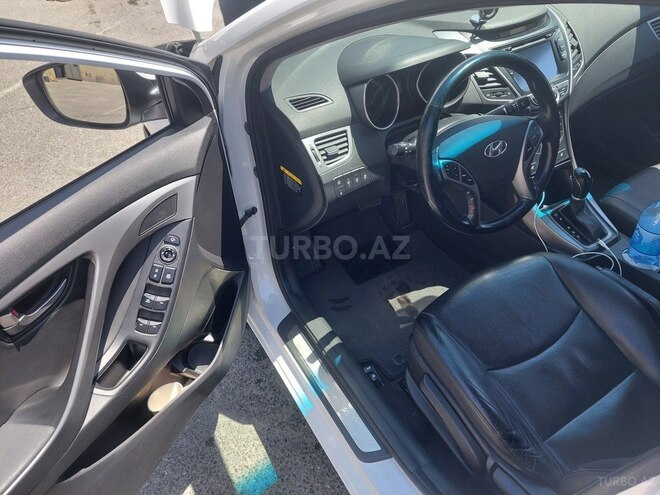 Hyundai Avante 2015, 155,000 km - 1.6 л - Bakı