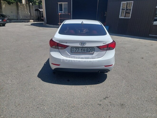 Hyundai Avante 2015, 155,000 km - 1.6 л - Bakı