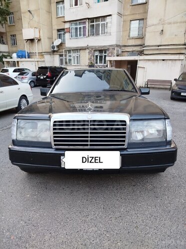 Mercedes E 250 1992, 359,186 km - 2.5 l - Bakı