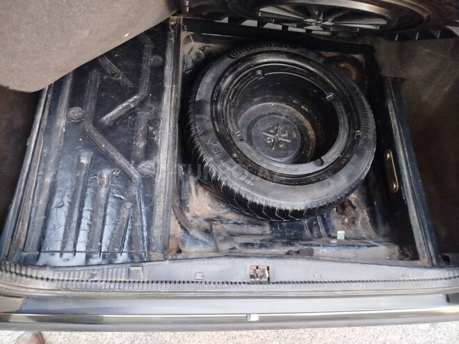 Mercedes E 250 1992, 359,186 km - 2.5 l - Bakı