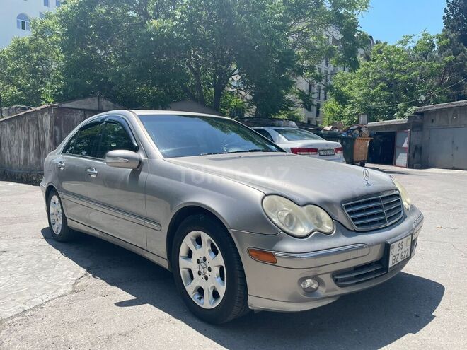 Mercedes  2004, 266,000 km - 2.6 л - Bakı