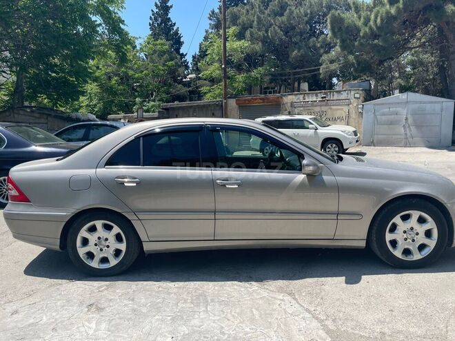 Mercedes  2004, 266,000 km - 2.6 л - Bakı